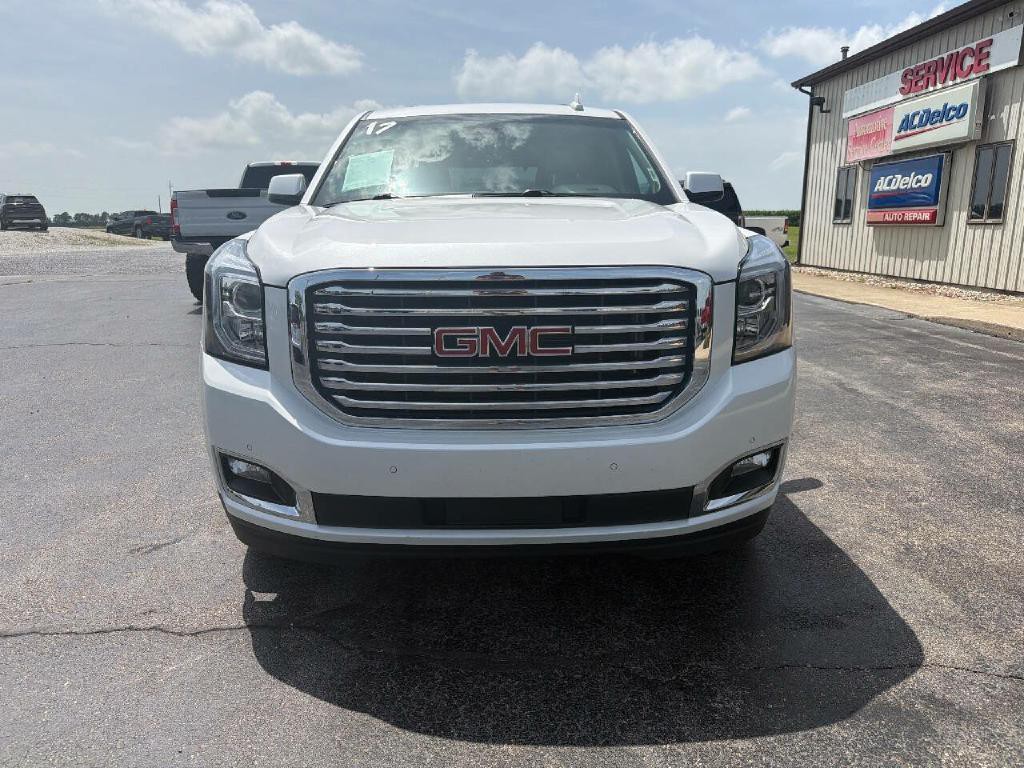 2017 GMC Yukon Image 3