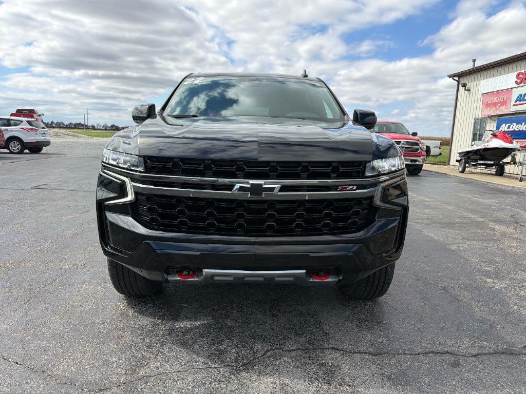 2022 Chevrolet Suburban Image 3
