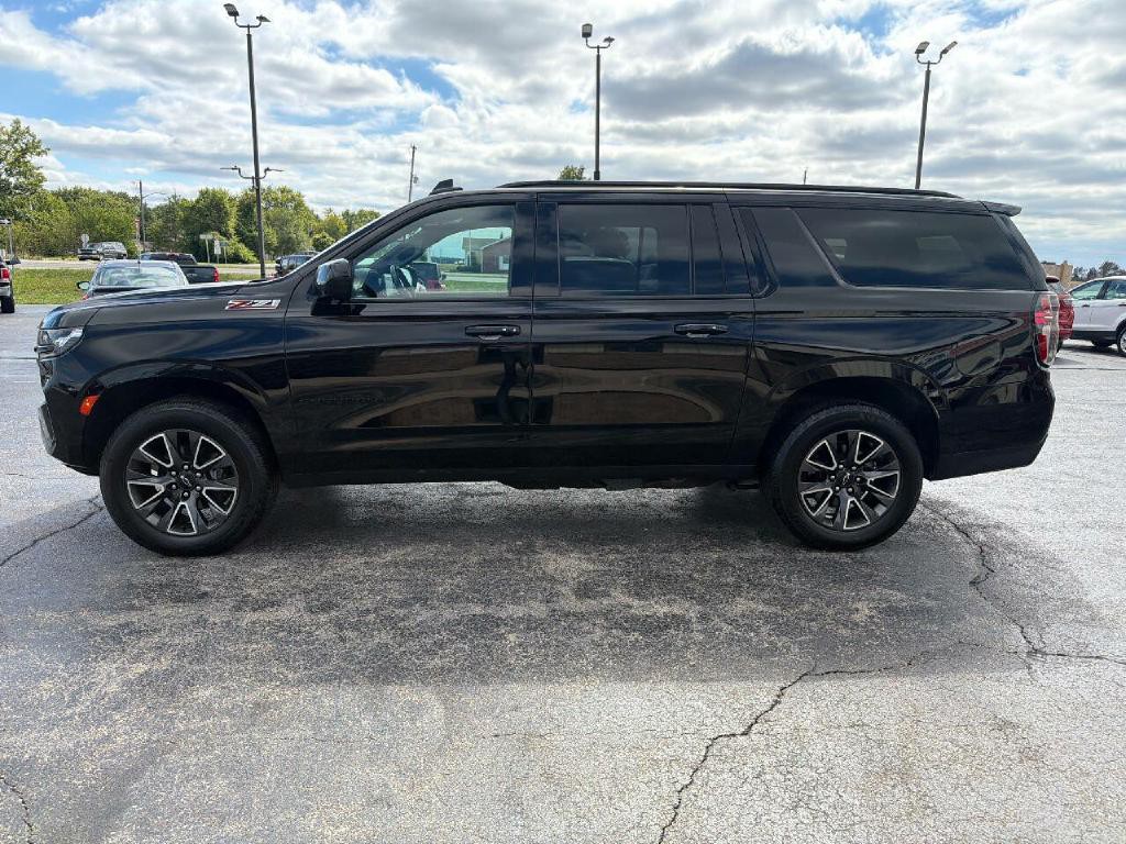 2022 Chevrolet Suburban Image 5