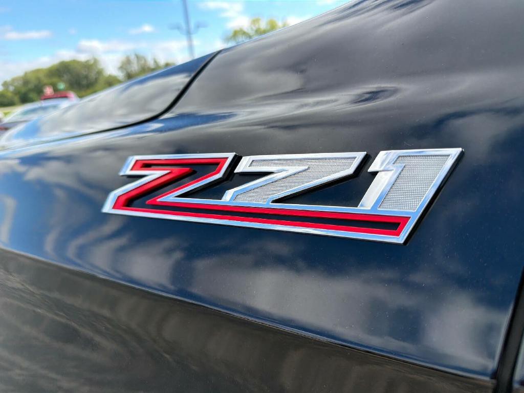 2022 Chevrolet Suburban Image 10