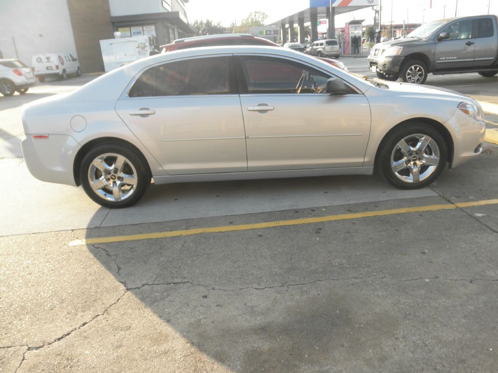 2012 Chevrolet Malibu Image 3