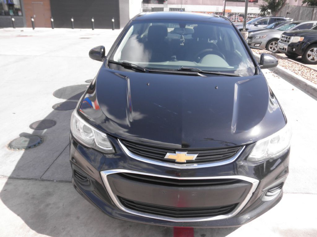2017 Chevrolet Sonic Image 1