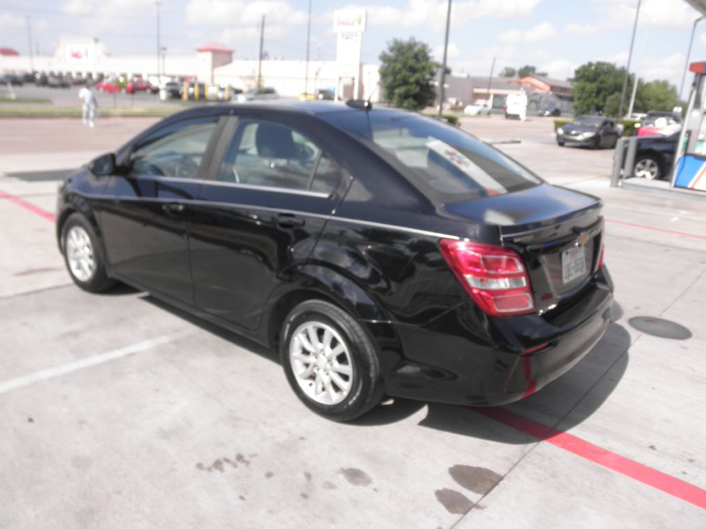 2017 Chevrolet Sonic Image 5