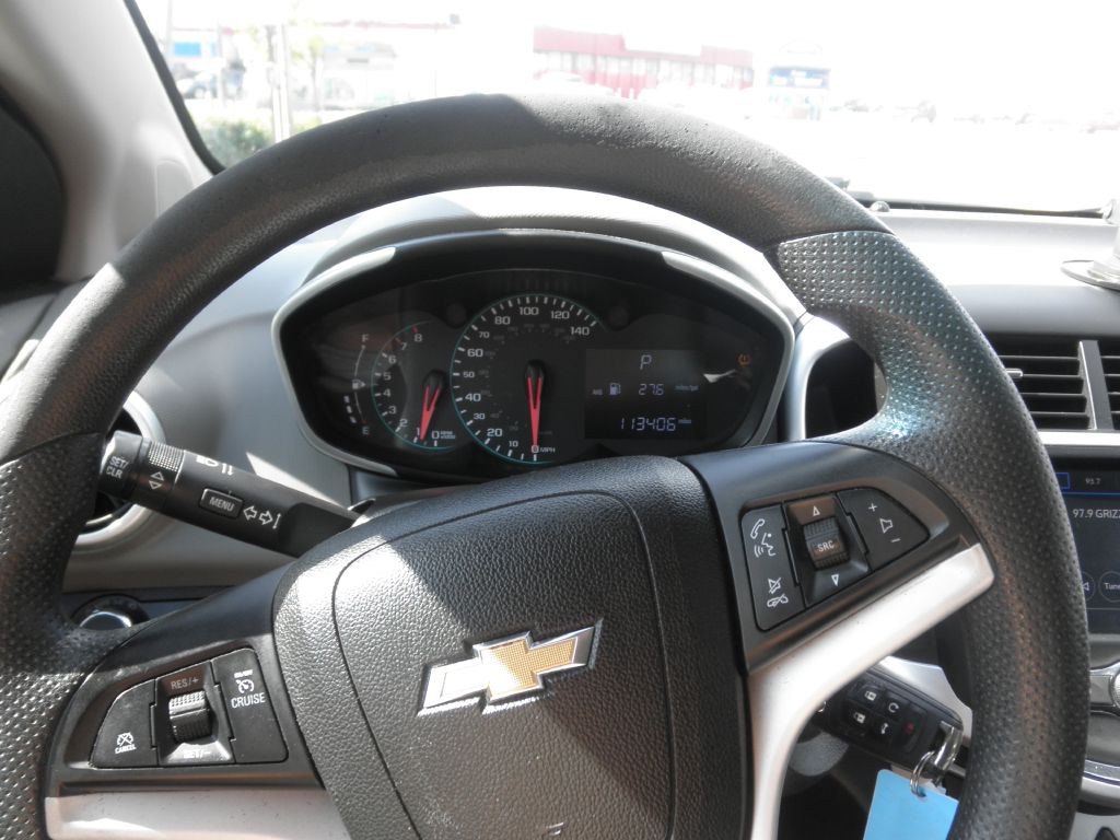 2017 Chevrolet Sonic Image 12