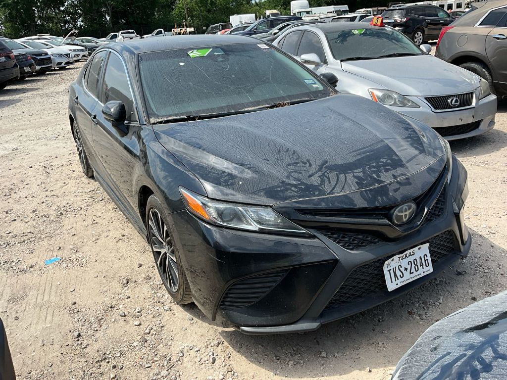 2018 Toyota Camry Image 1