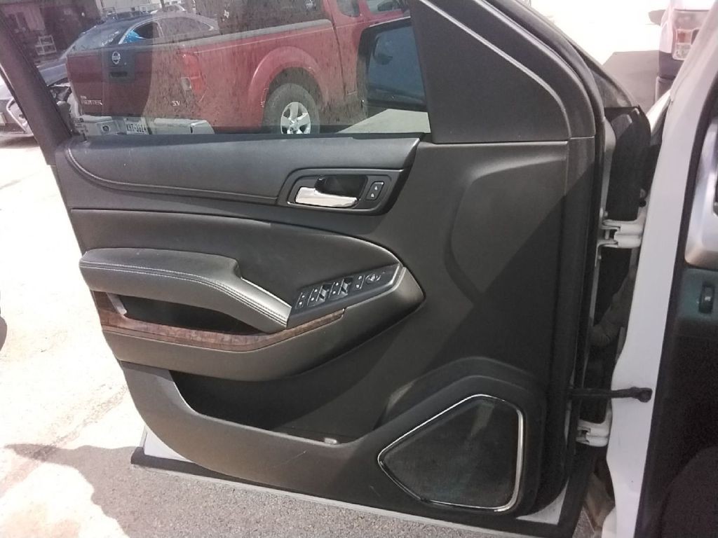 2017 Chevrolet Tahoe Image 8