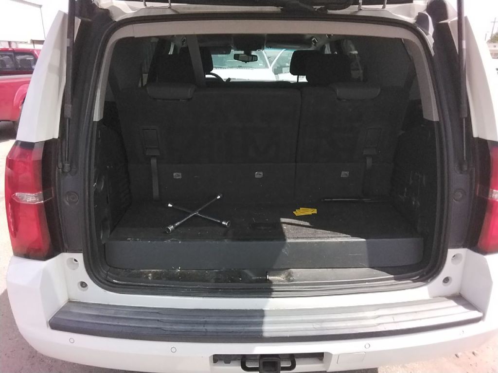 2017 Chevrolet Tahoe Image 4