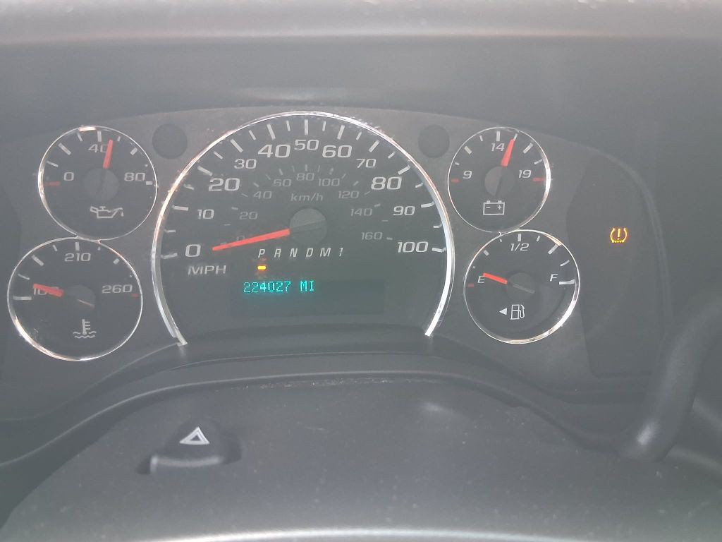 2017 Chevrolet Express Image 10
