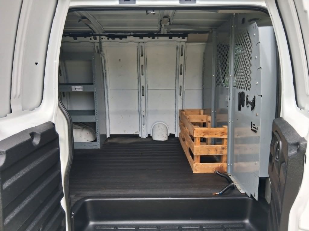 2017 Chevrolet Express Image 14
