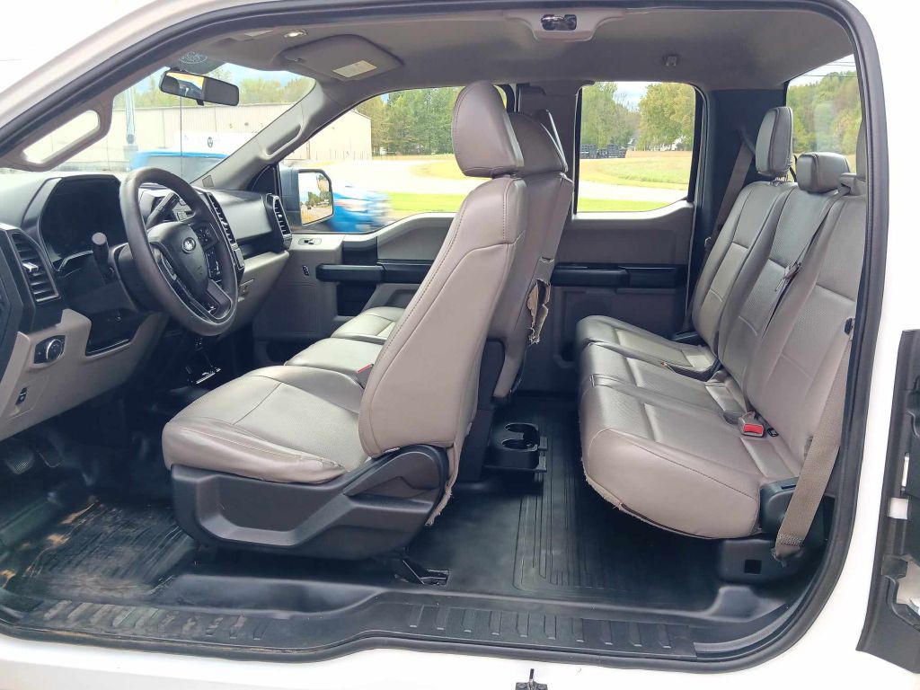 2015 Ford F-150 Image 9