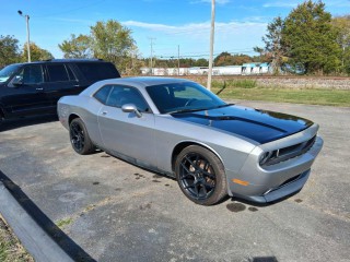 Image for 2014 Dodge Challenger SXT ID: 6435794