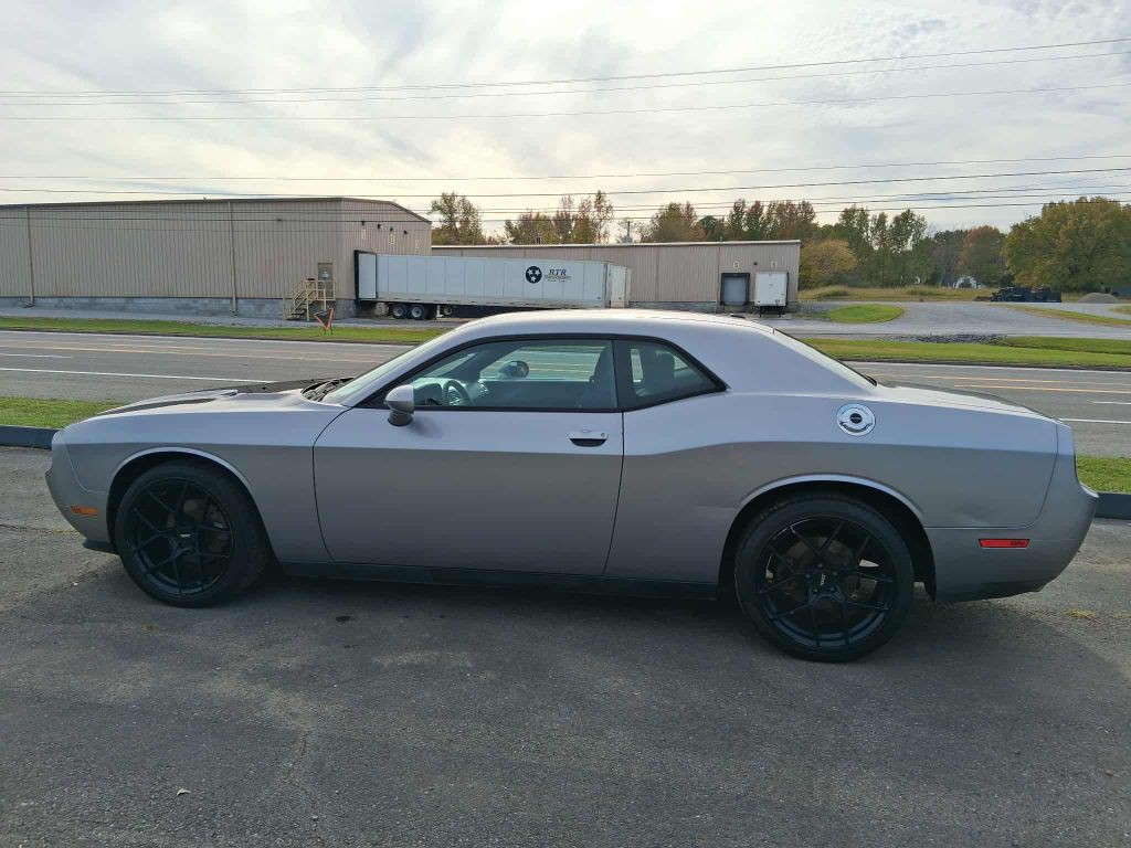 2014 Dodge Challenger Image 4