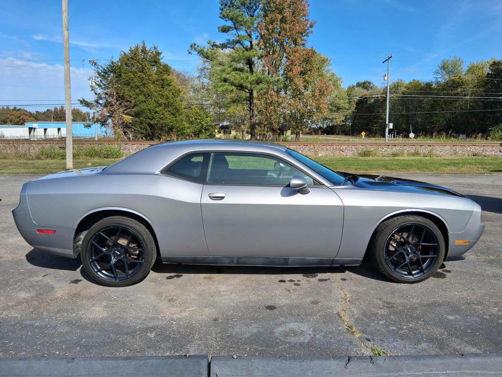 2014 Dodge Challenger Image 6