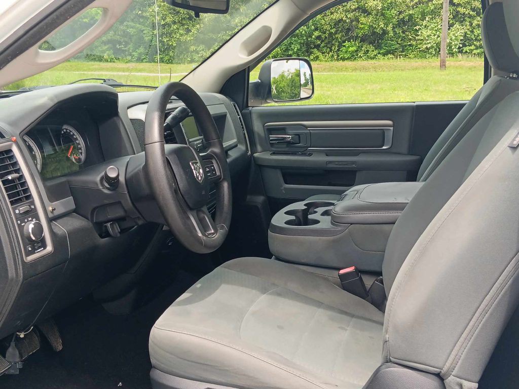 2015 RAM 1500 Image 9