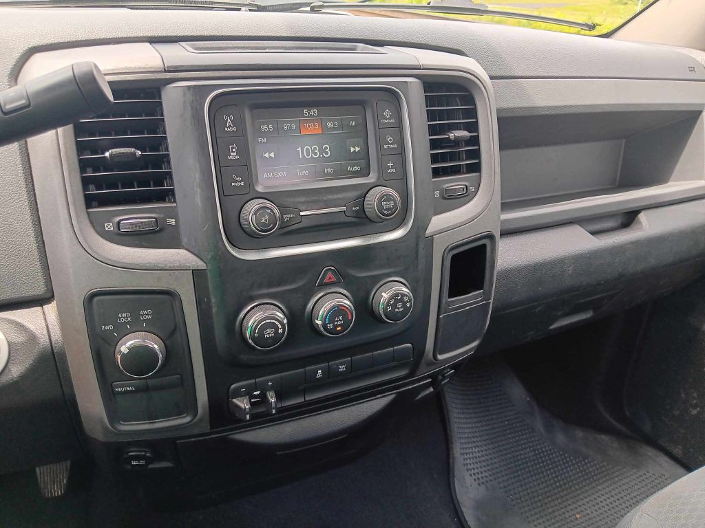 2015 RAM 1500 Image 11