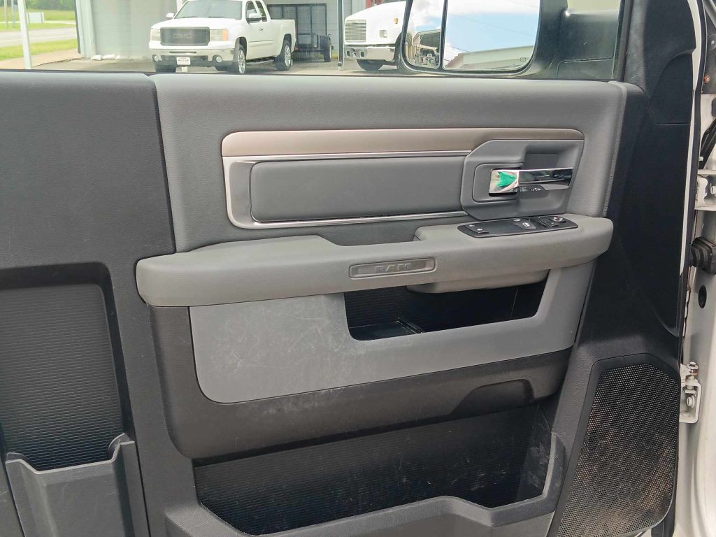 2015 RAM 1500 Image 12