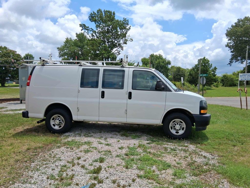2019 Chevrolet Express Image 2