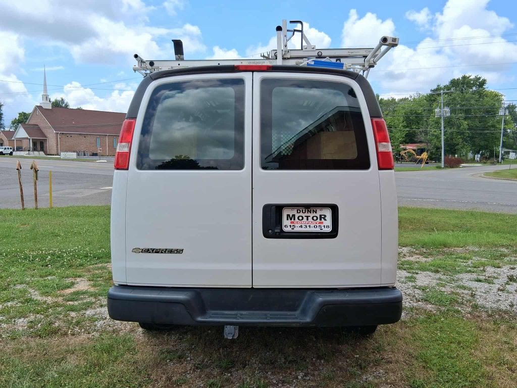 2019 Chevrolet Express Image 3