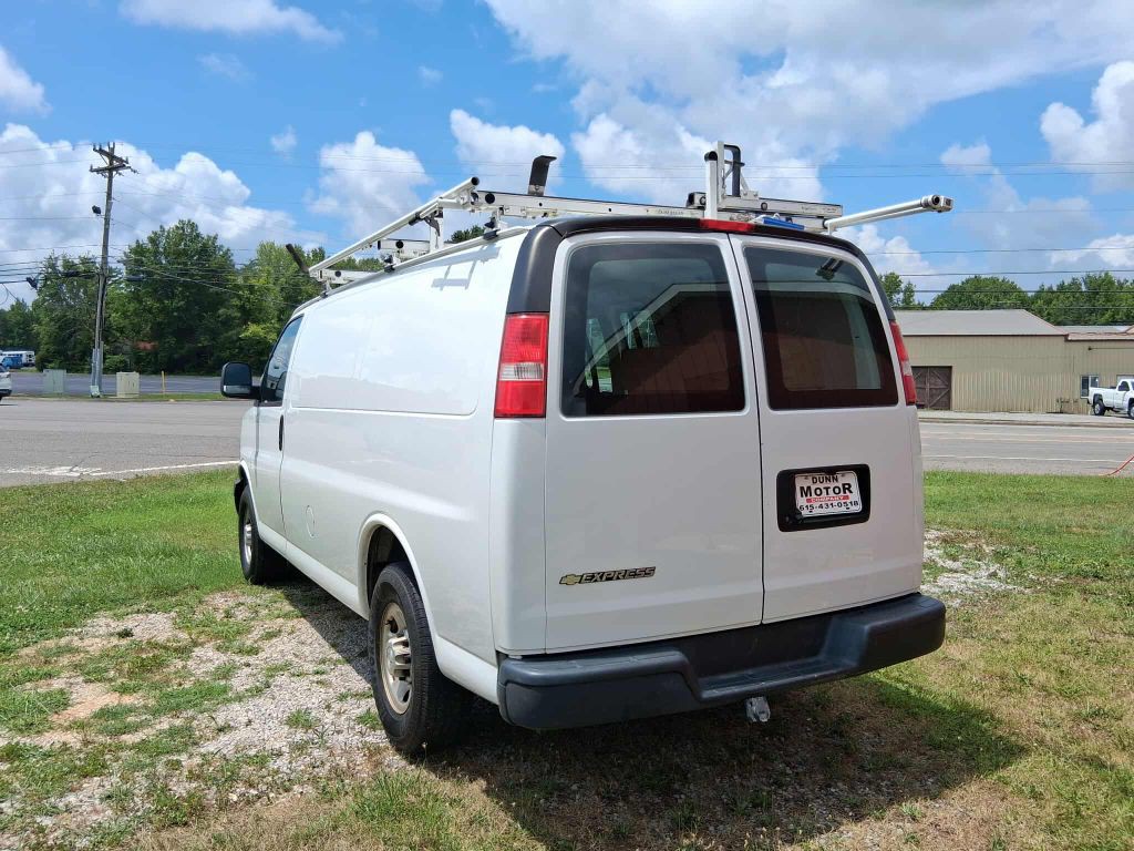2019 Chevrolet Express Image 4