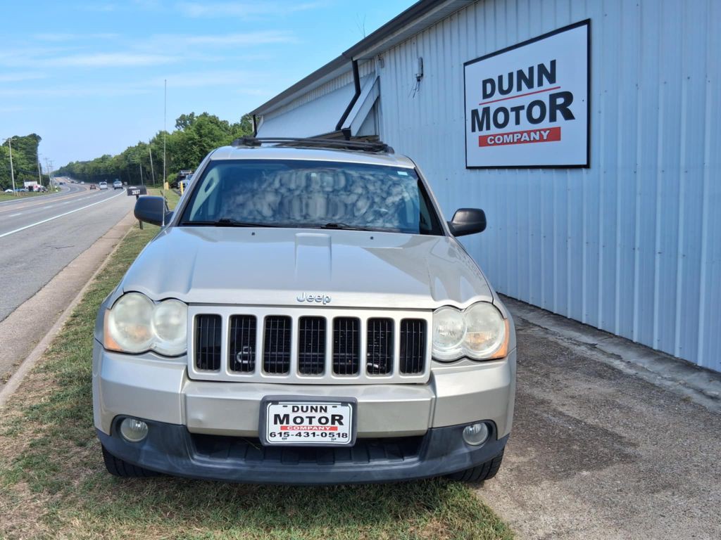 2010 Jeep Grand Cherokee Image 2