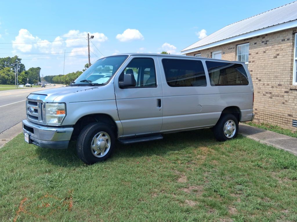 2010 Ford Econoline Image 3