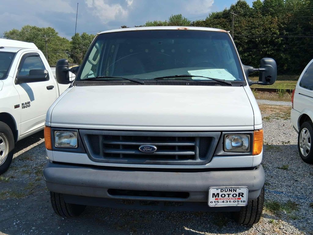 2007 Ford Econoline Image 2