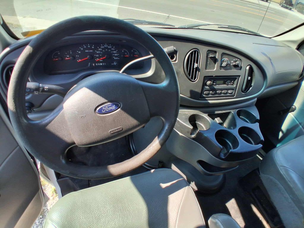 2007 Ford Econoline Image 6