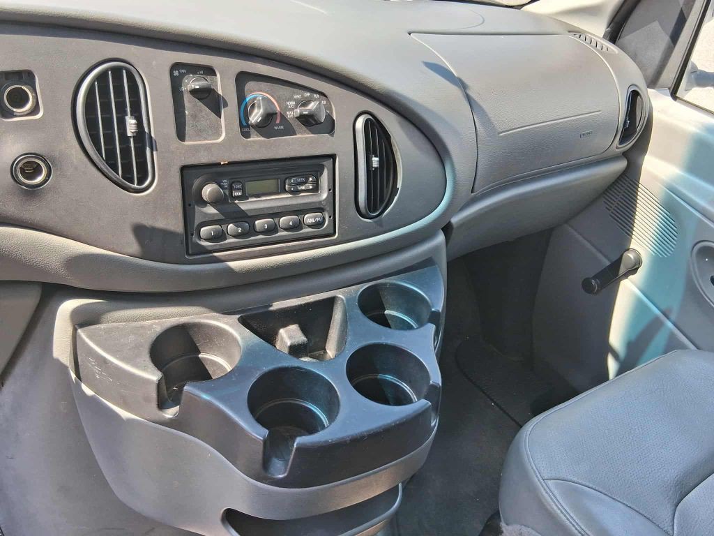 2007 Ford Econoline Image 7