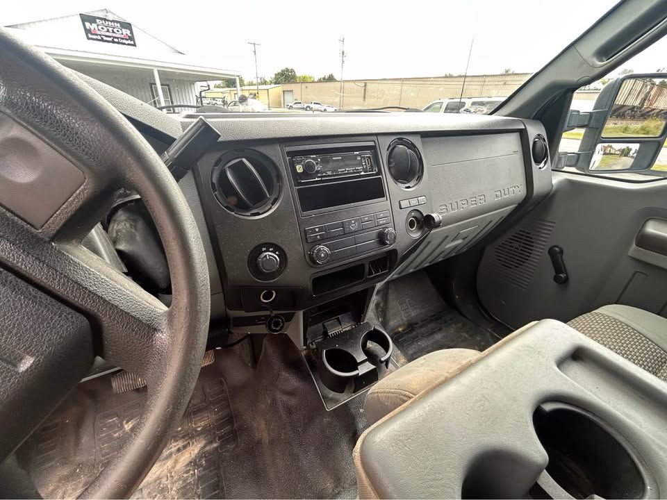 2012 Ford F-250 Image 8