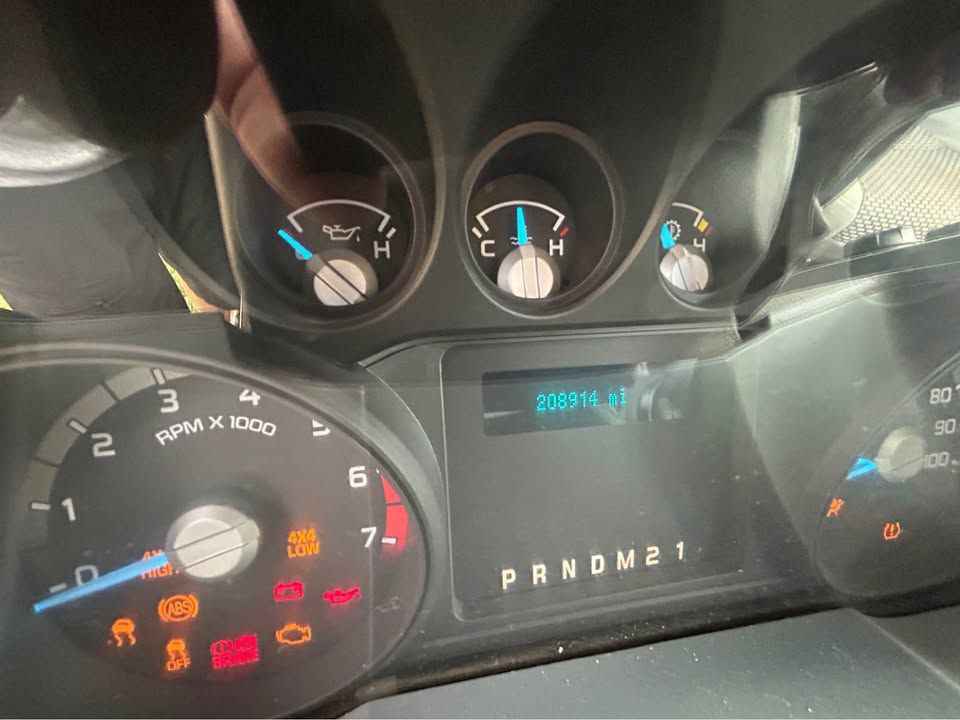 2012 Ford F-250 Image 9