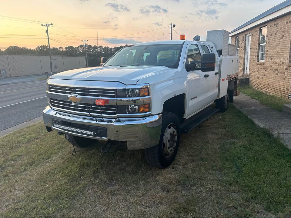 2017 Chevrolet Silverado 1500 Image 3
