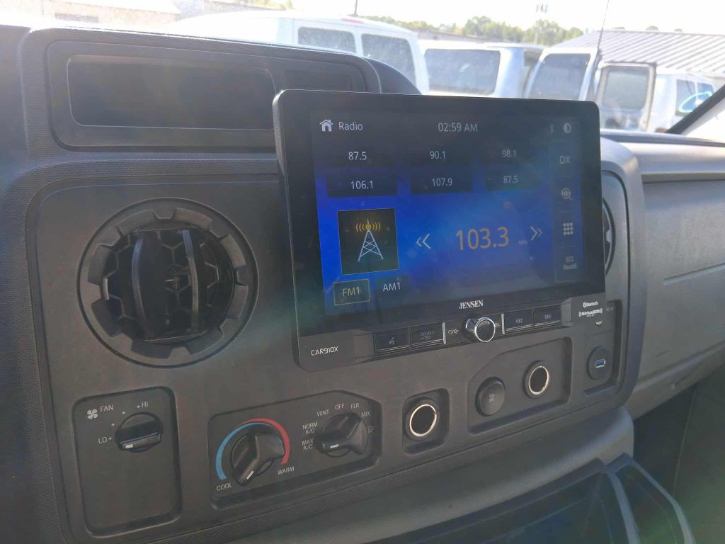 2012 Ford Econoline Image 12