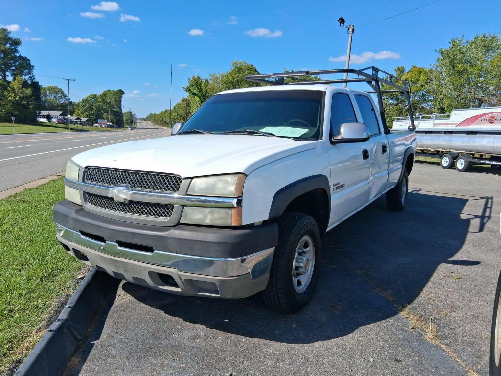 2003 Chevrolet Silverado 1500 Image 2