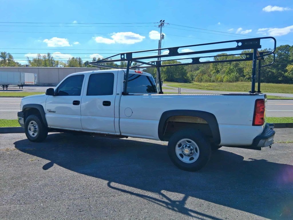 2003 Chevrolet Silverado 1500 Image 3