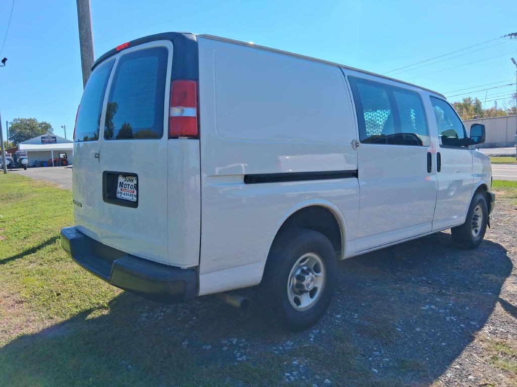 2019 Chevrolet Express Image 7