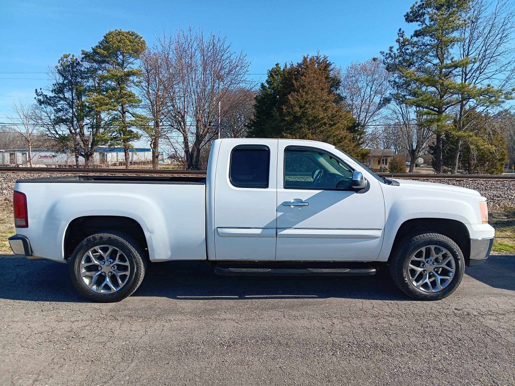 2013 GMC Sierra Image 3
