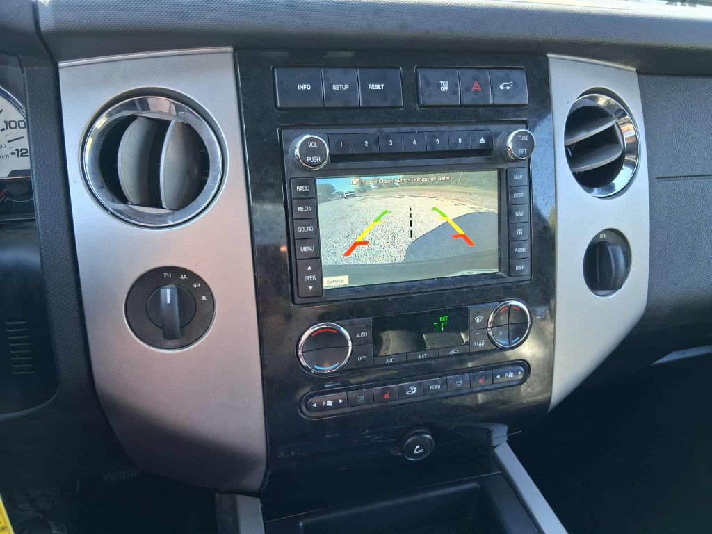 2012 Ford Expedition Image 11