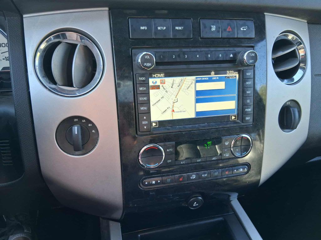 2012 Ford Expedition Image 12