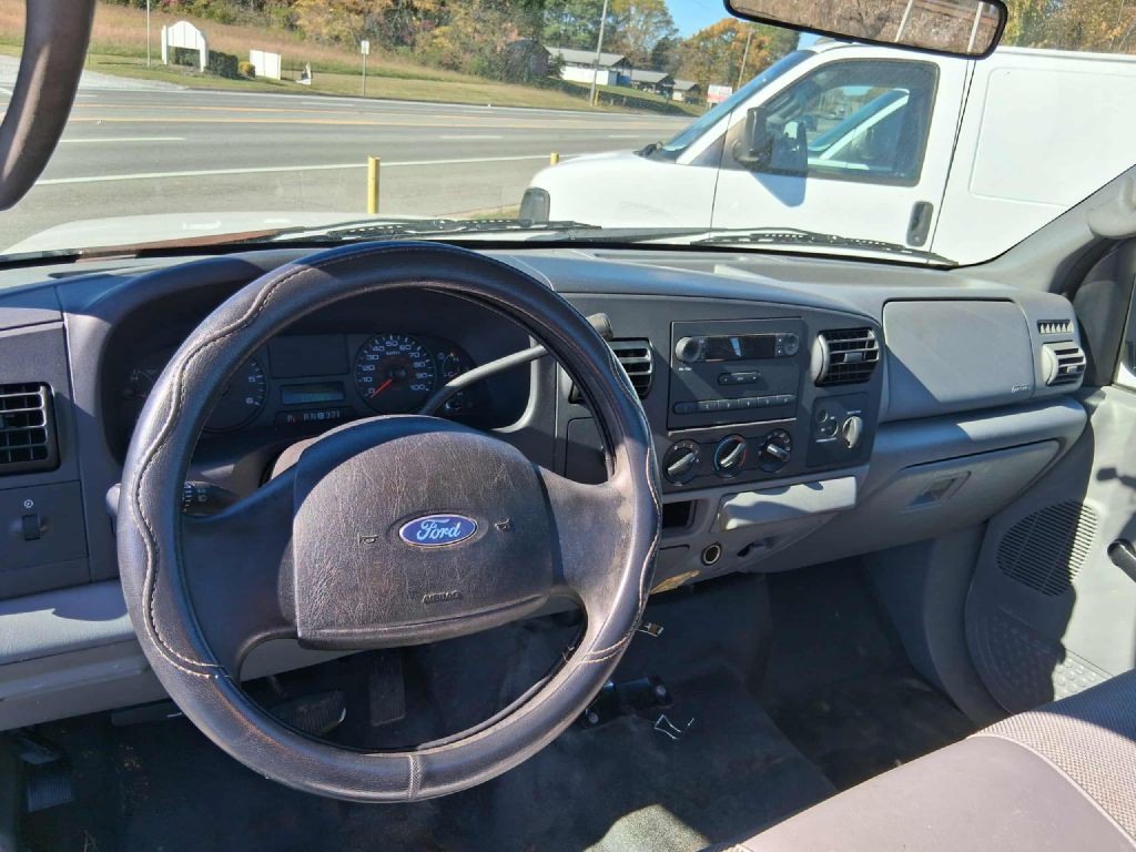 2007 Ford F-250 Image 8