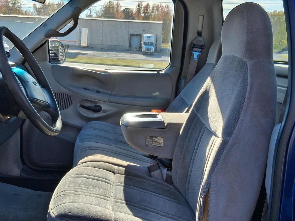 1998 Ford F-150 Image 8