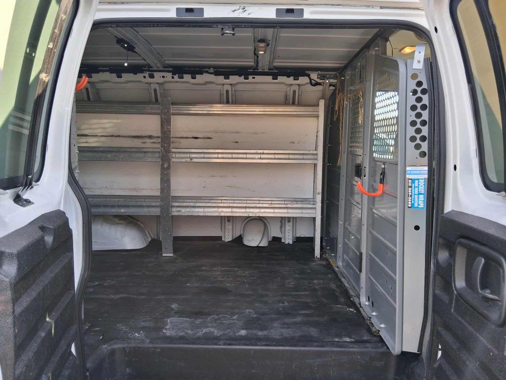 2017 Chevrolet Express Image 11