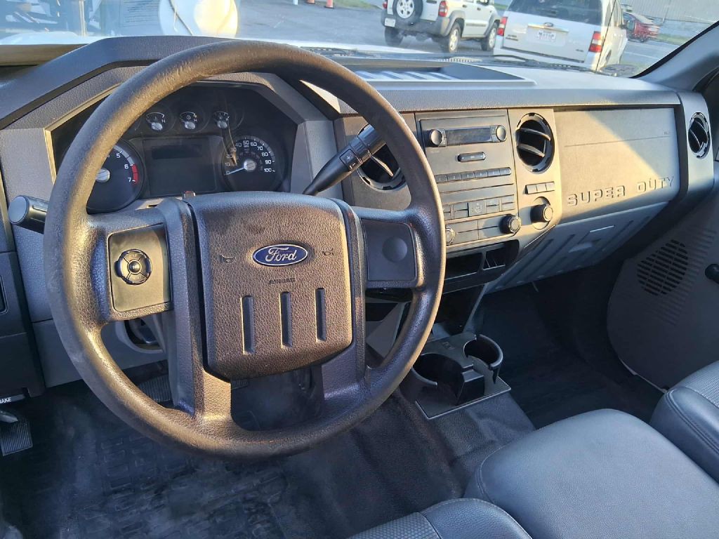 2014 Ford F-250 Image 8