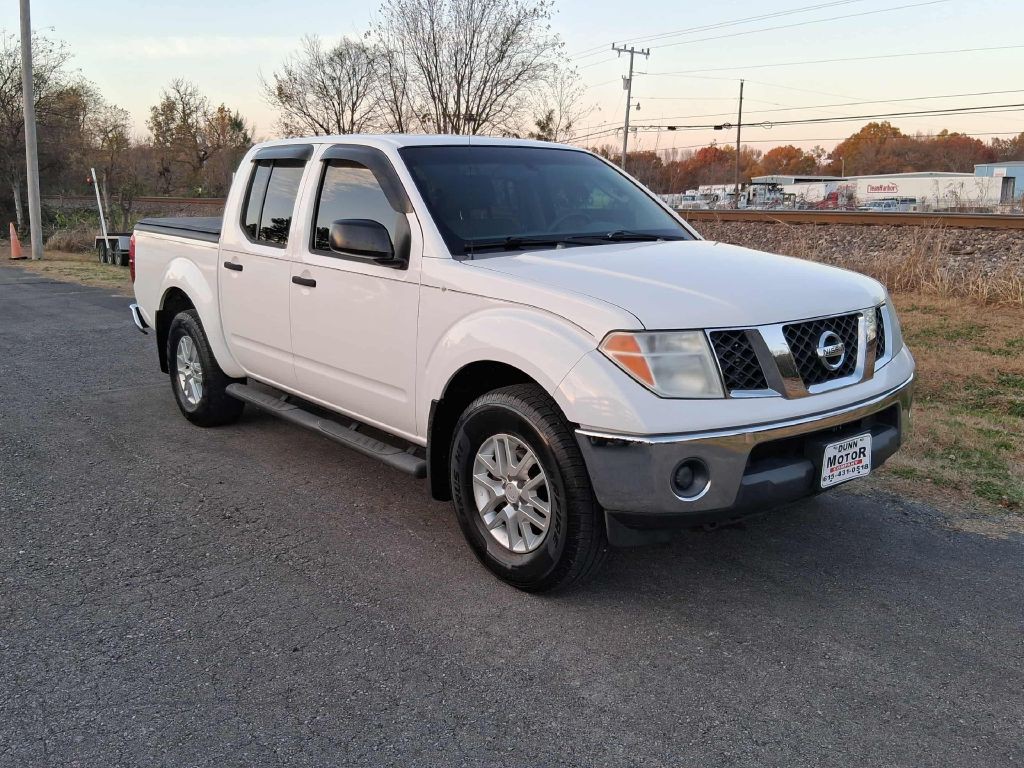 2008 Nissan Frontier Image 1