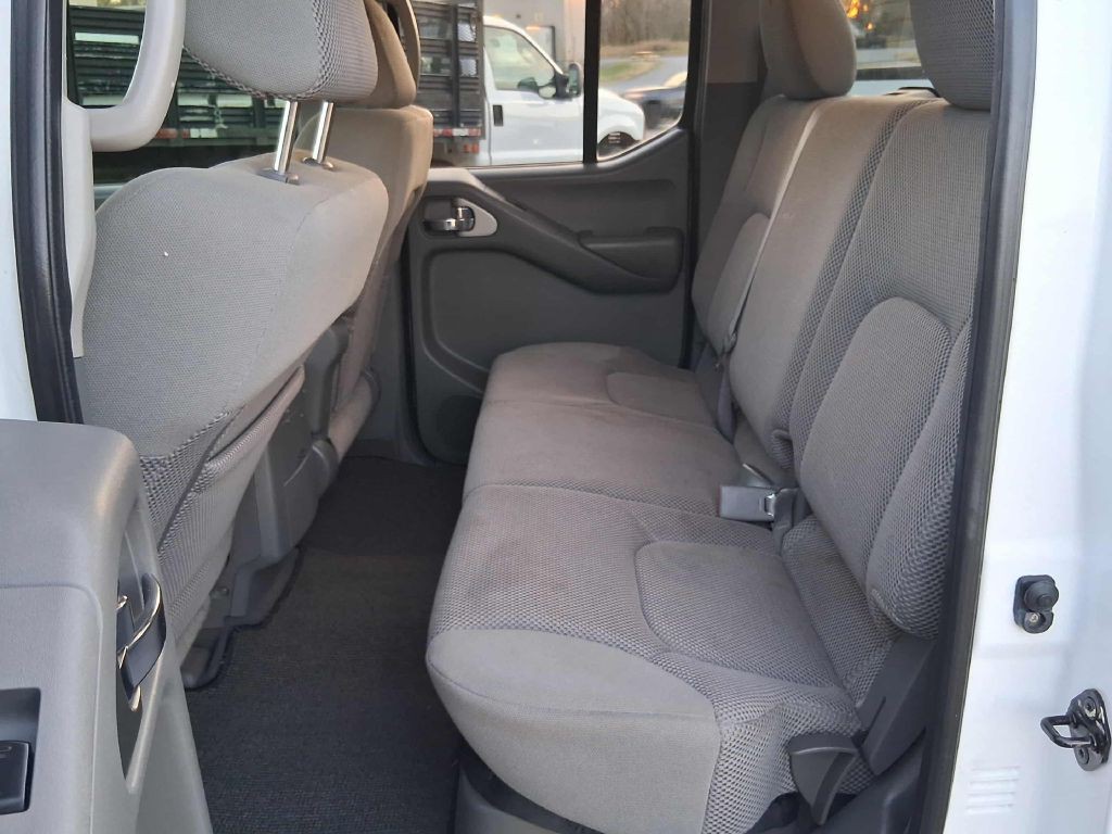 2008 Nissan Frontier Image 10
