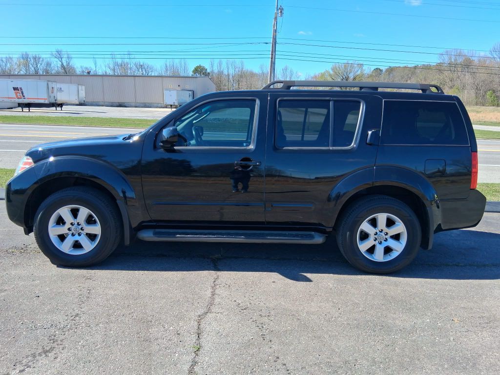 2012 Nissan Pathfinder Image 1