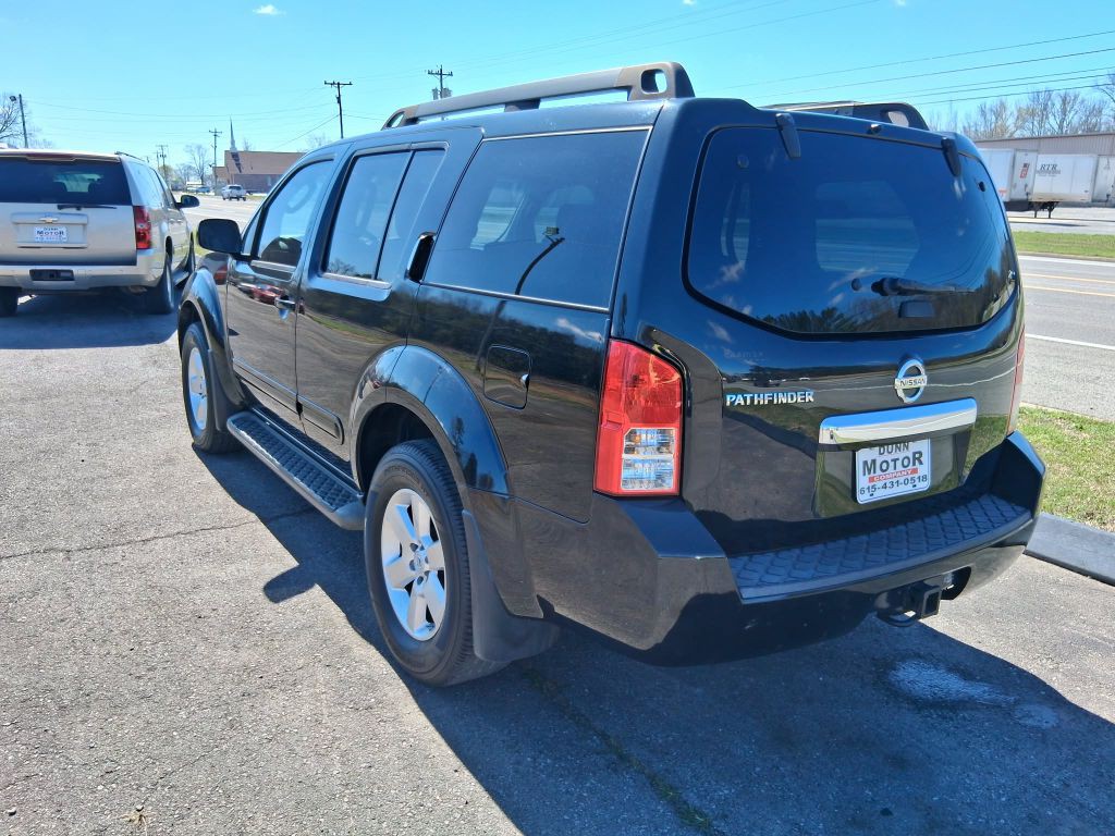 2012 Nissan Pathfinder Image 2