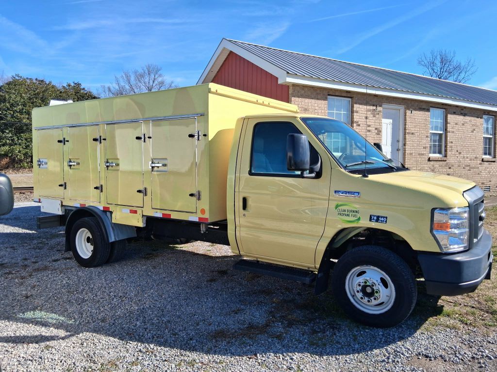 2019 Ford Econoline Image 3