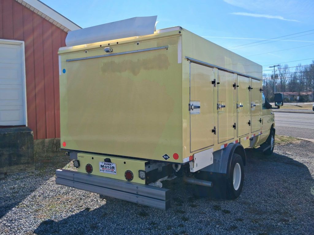 2019 Ford Econoline Image 4