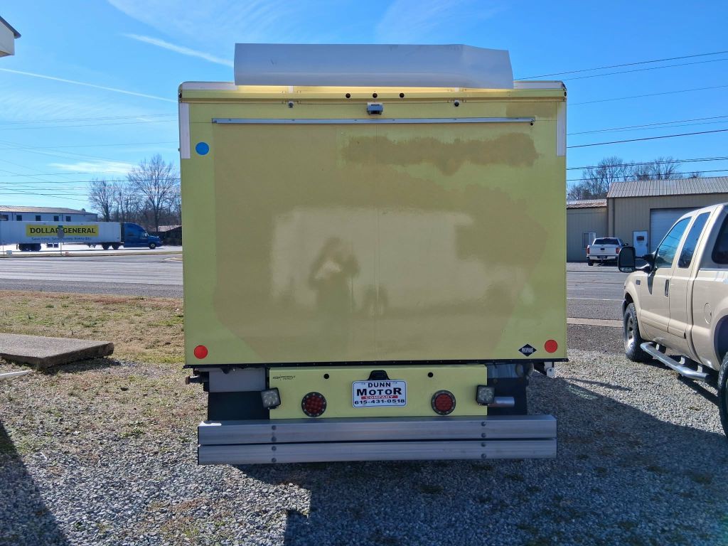 2019 Ford Econoline Image 5