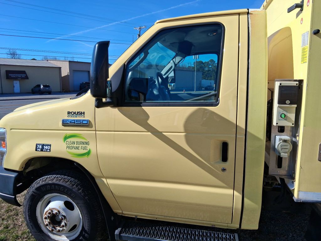2019 Ford Econoline Image 8